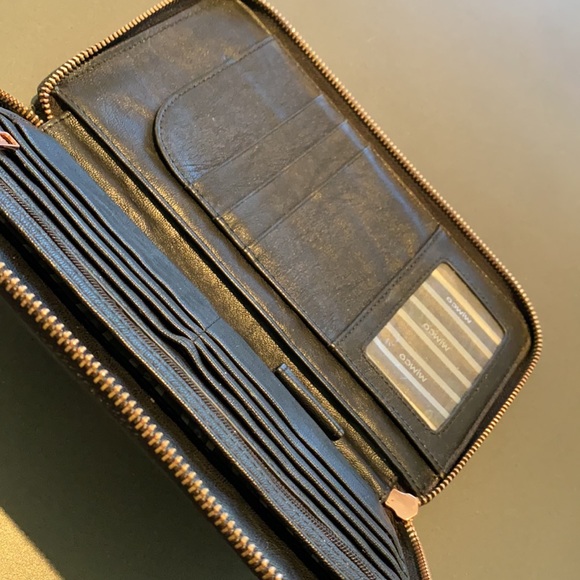 Mimco large travel wallet - Picture 3 of 6